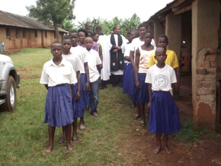 Nyamwigura choir leading the procession
